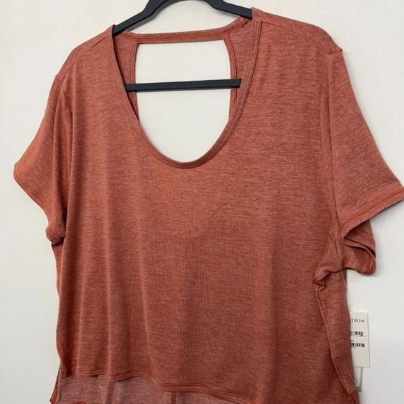 🍁 NWT Zella Rust Marsala Open Back Blouse Size XL - Picture 3 of 8